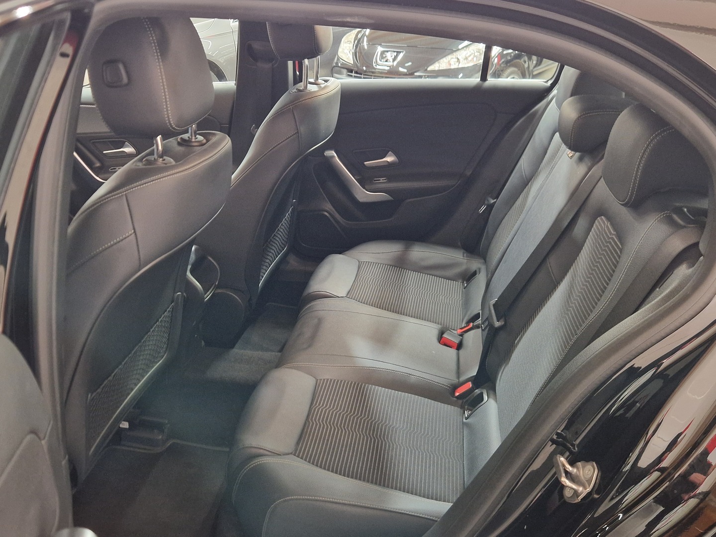 MERCEDES-BENZ A 2023