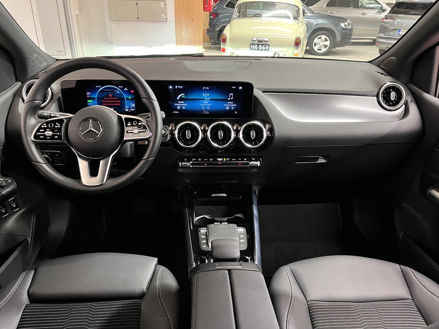 MERCEDES-BENZ B 2023