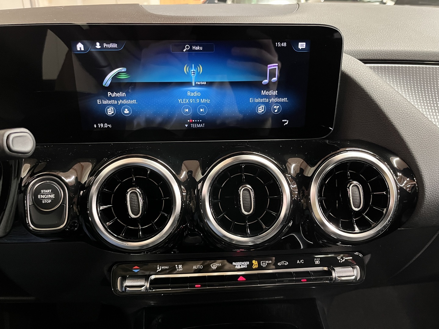 MERCEDES-BENZ B 2023