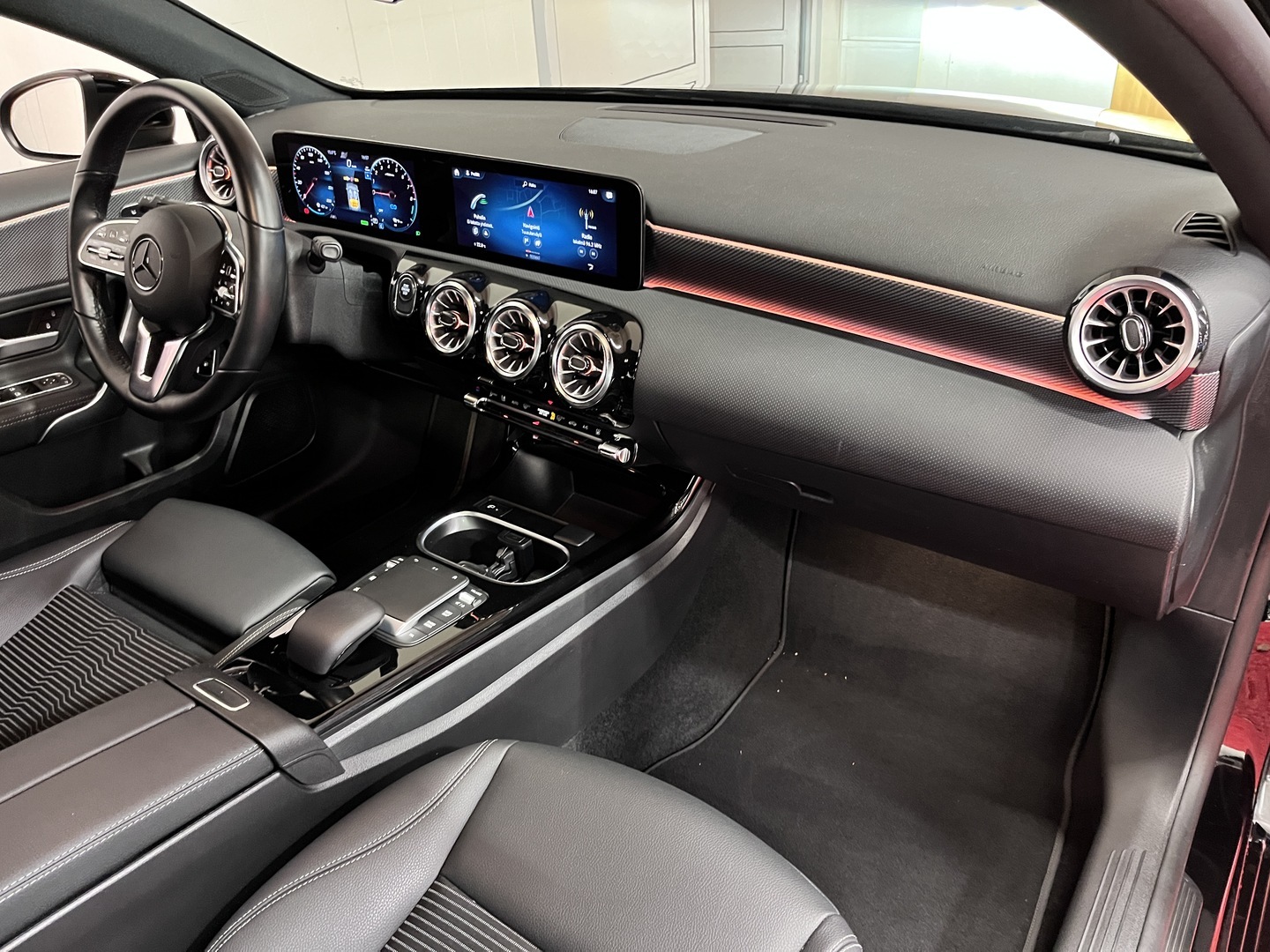 MERCEDES-BENZ A 2023