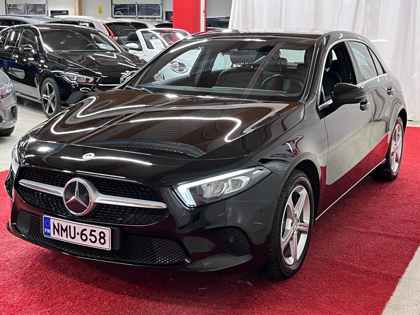 MERCEDES-BENZ A 2023
