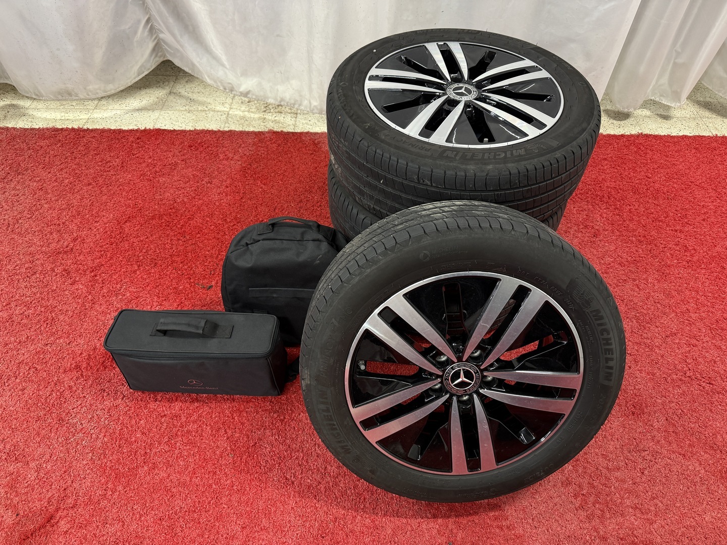 MERCEDES-BENZ A 2023