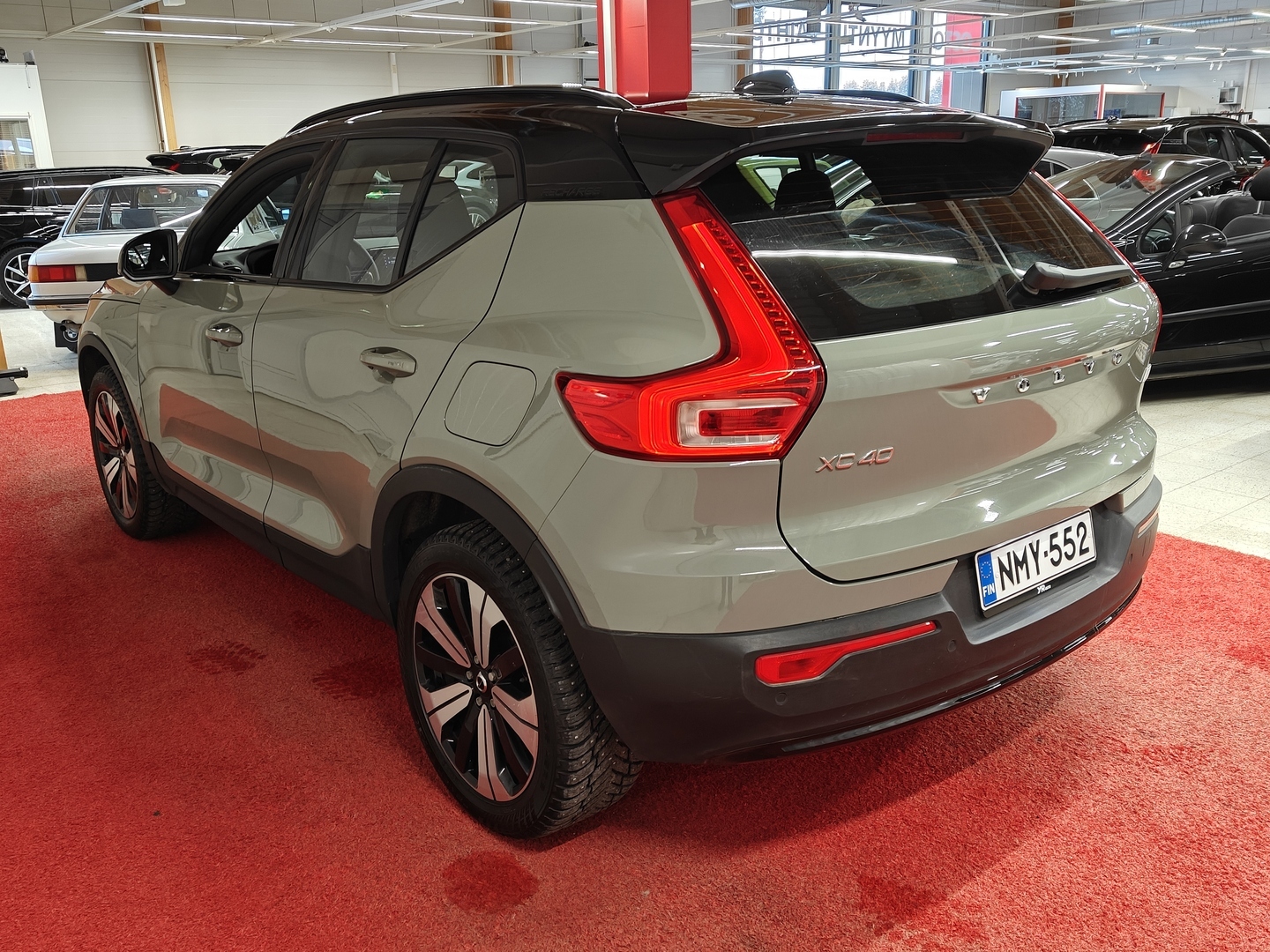 VOLVO XC40 2023