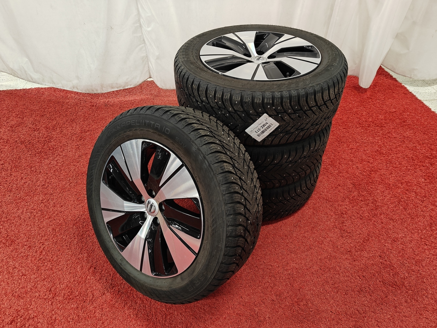 VOLVO XC40 2023