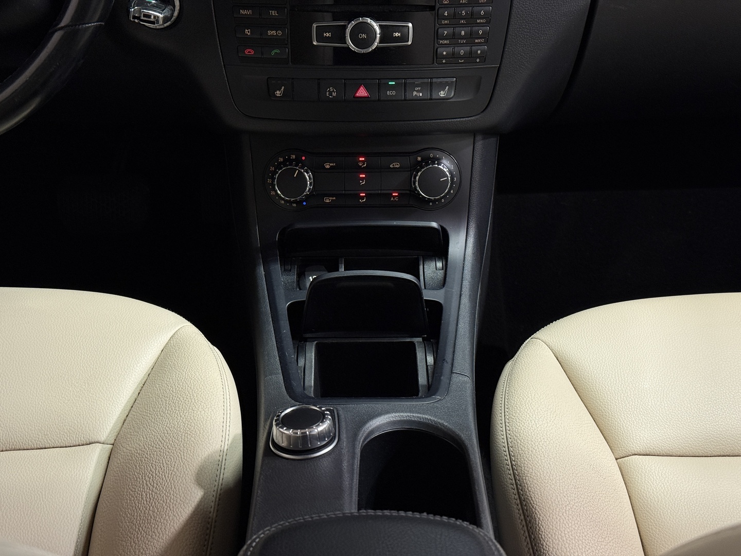MERCEDES-BENZ B 2012