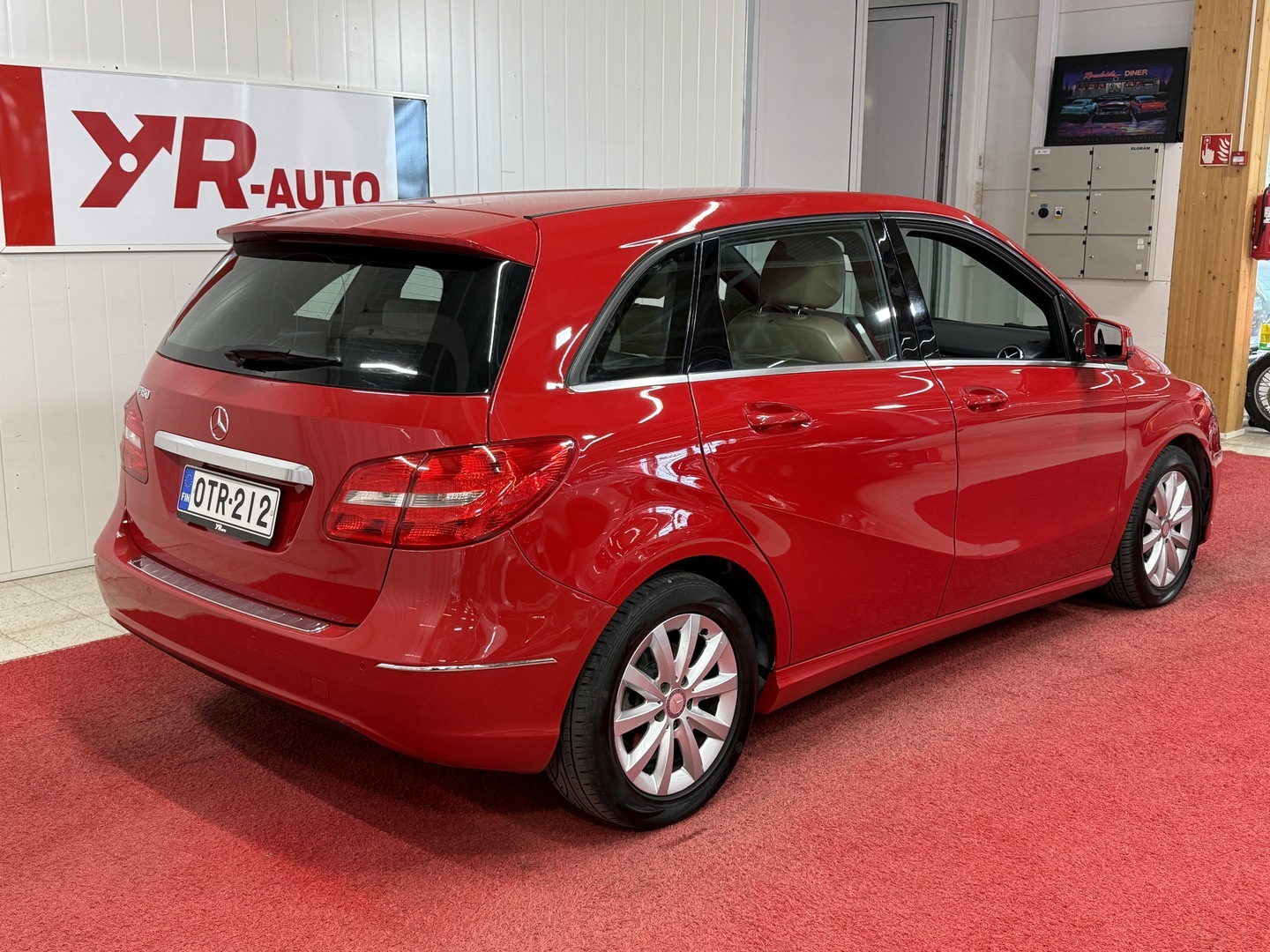 MERCEDES-BENZ B 2012