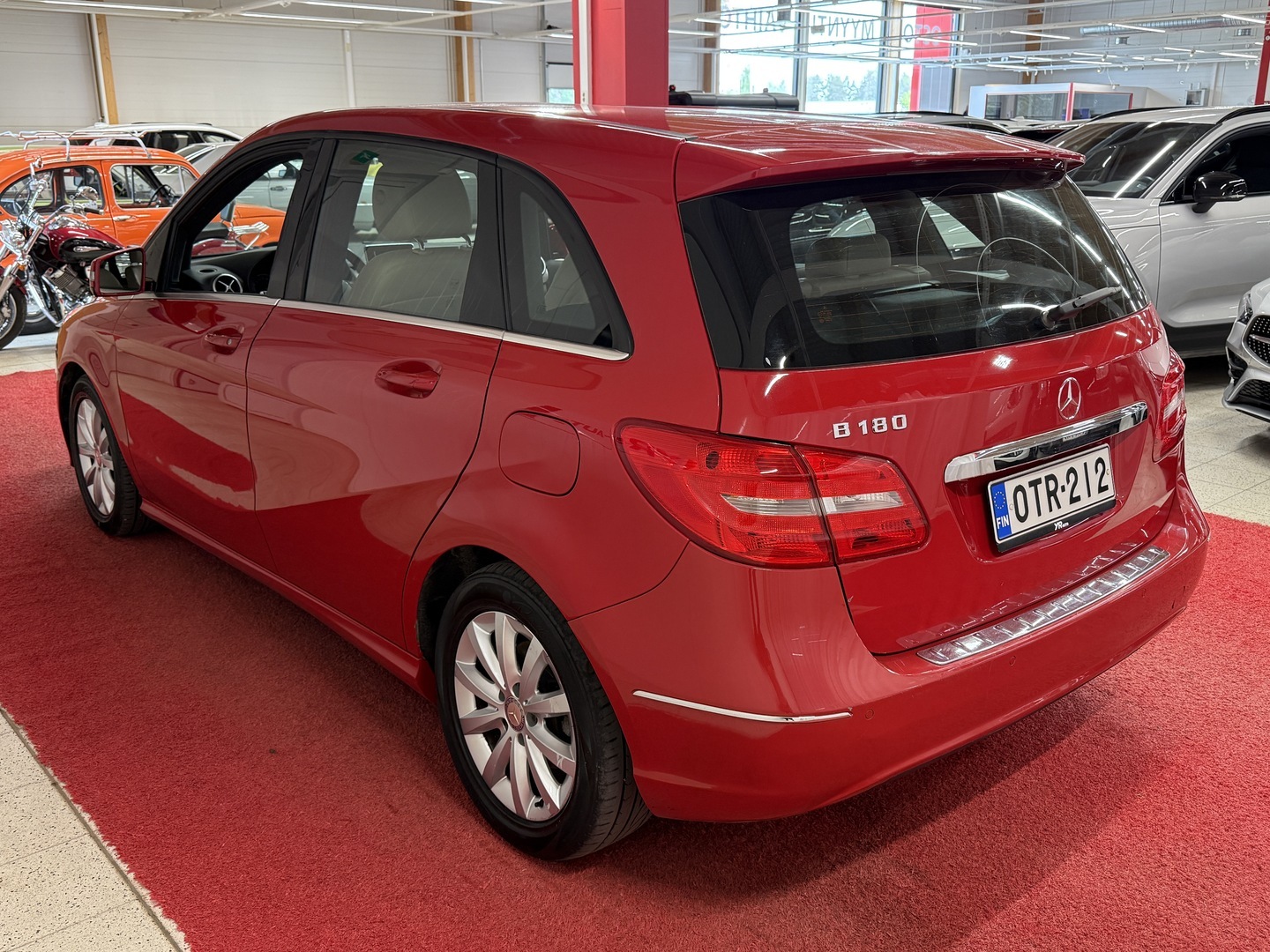 MERCEDES-BENZ B 2012