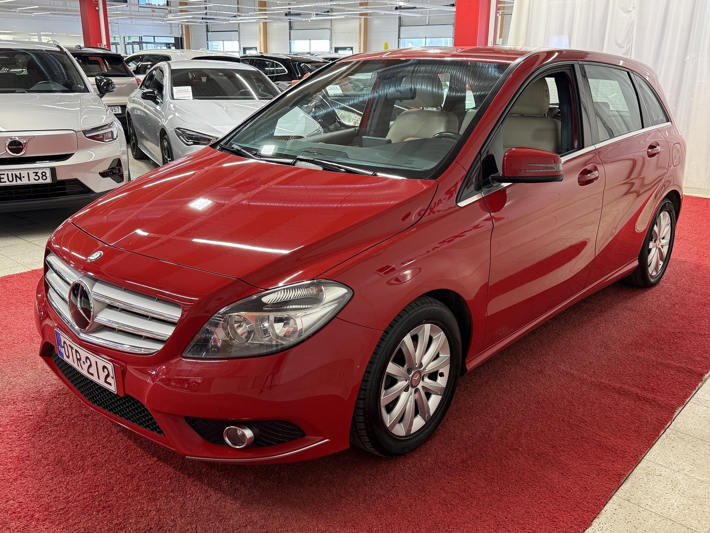 MERCEDES-BENZ B 2012