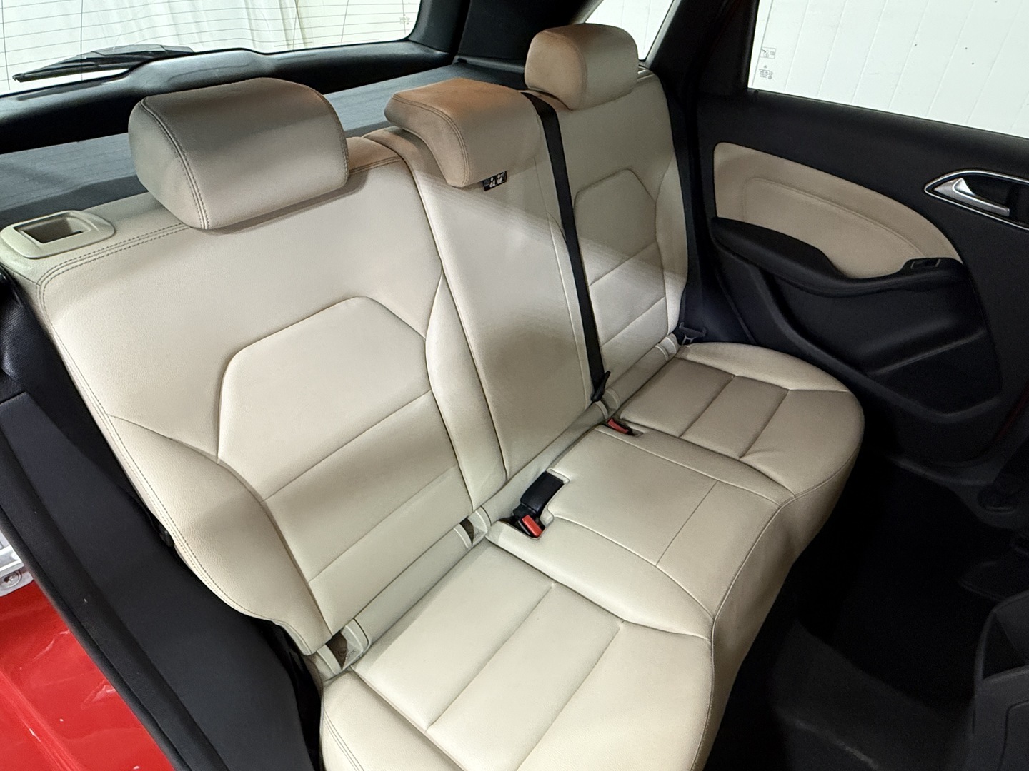 MERCEDES-BENZ B 2012