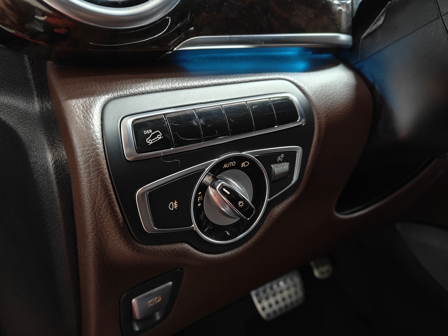 MERCEDES-BENZ V 11