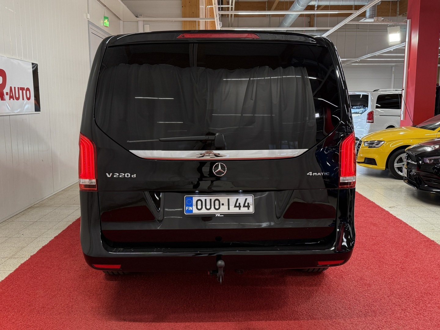 MERCEDES-BENZ V 4