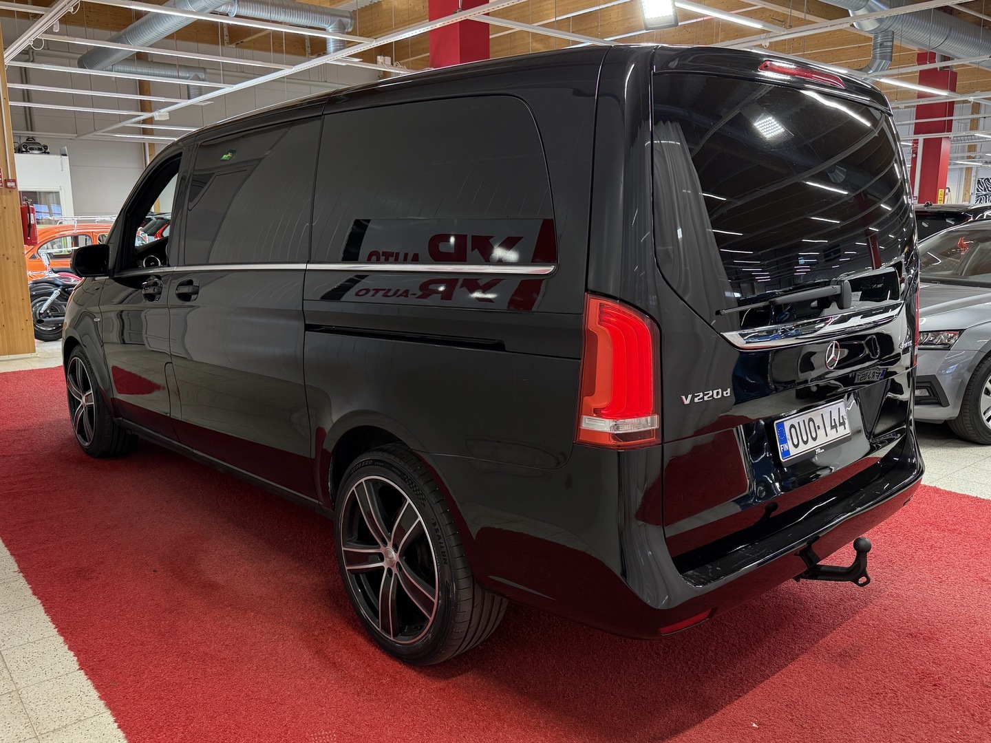 MERCEDES-BENZ V 5