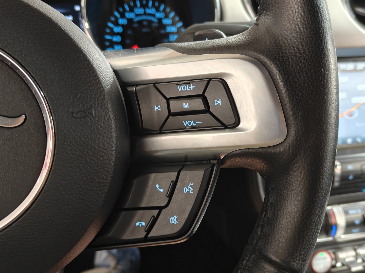 FORD Mustang 2015