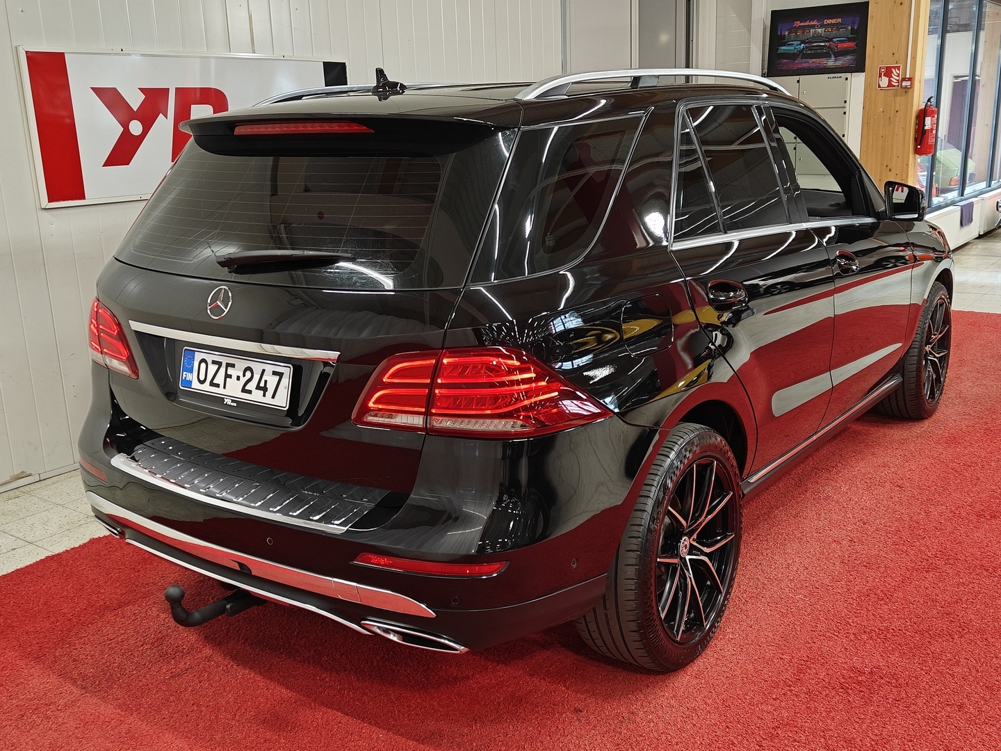 MERCEDES-BENZ GLE 2017
