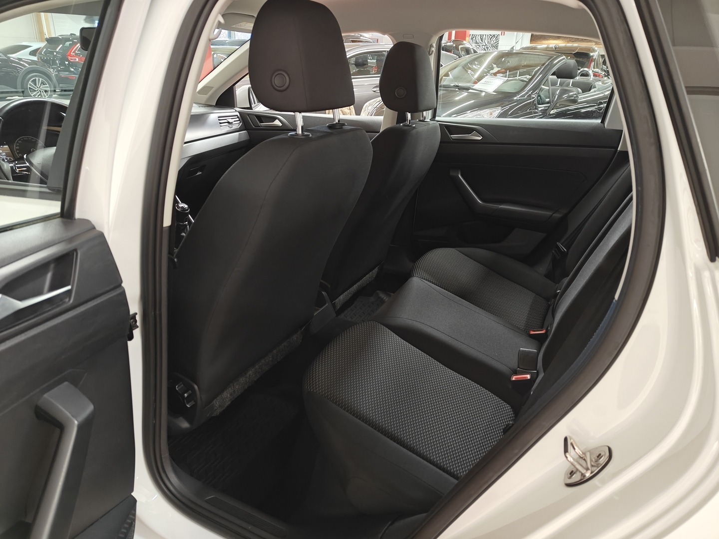 VOLKSWAGEN Polo 2020