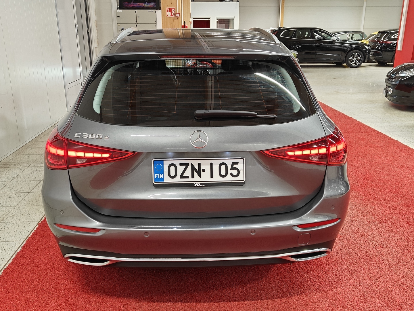 MERCEDES-BENZ C 2023