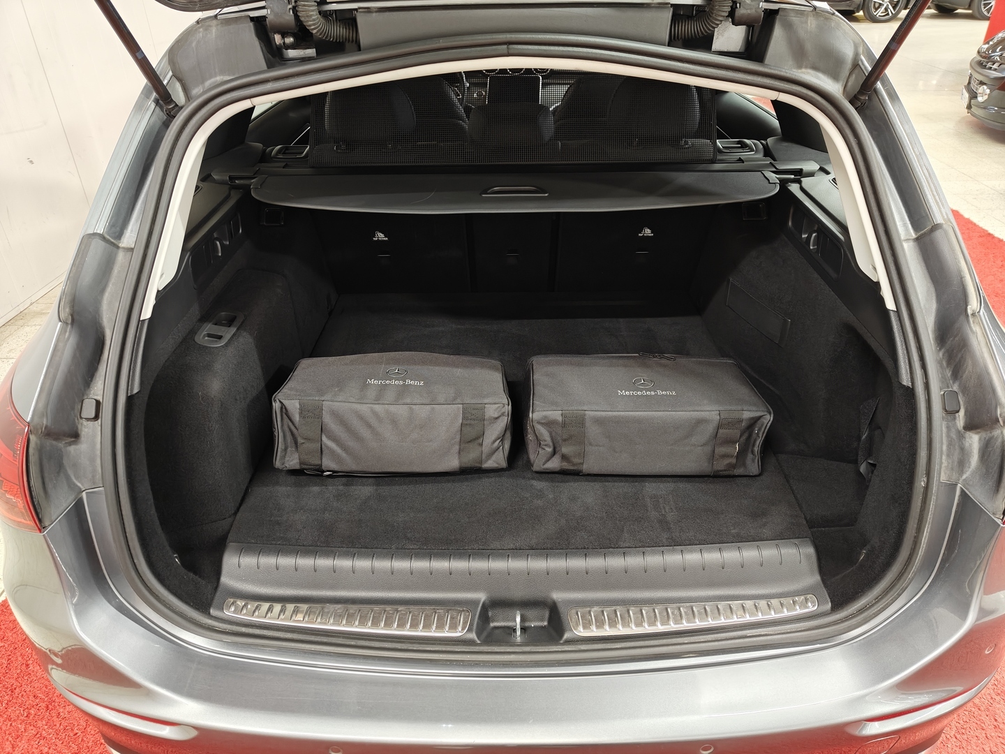 MERCEDES-BENZ C 2023