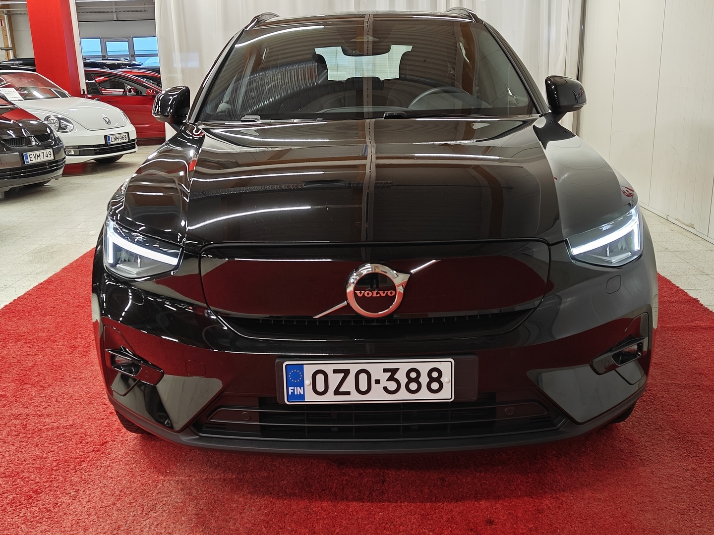 VOLVO XC40 2023