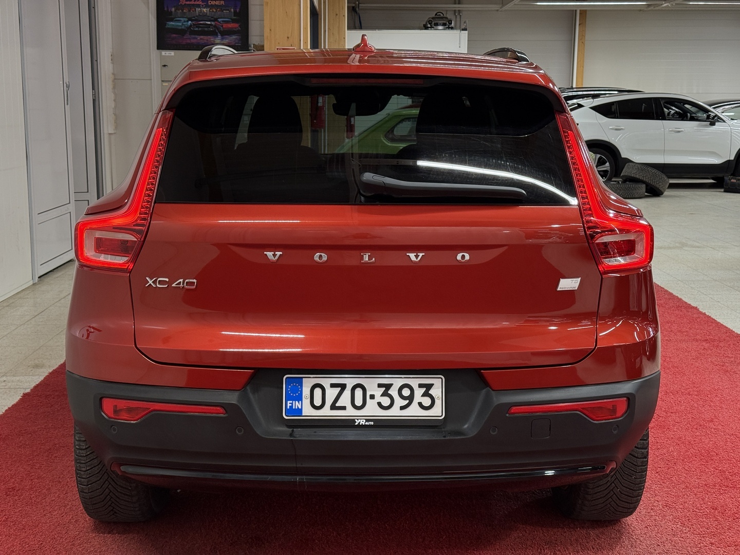 VOLVO XC40 2023