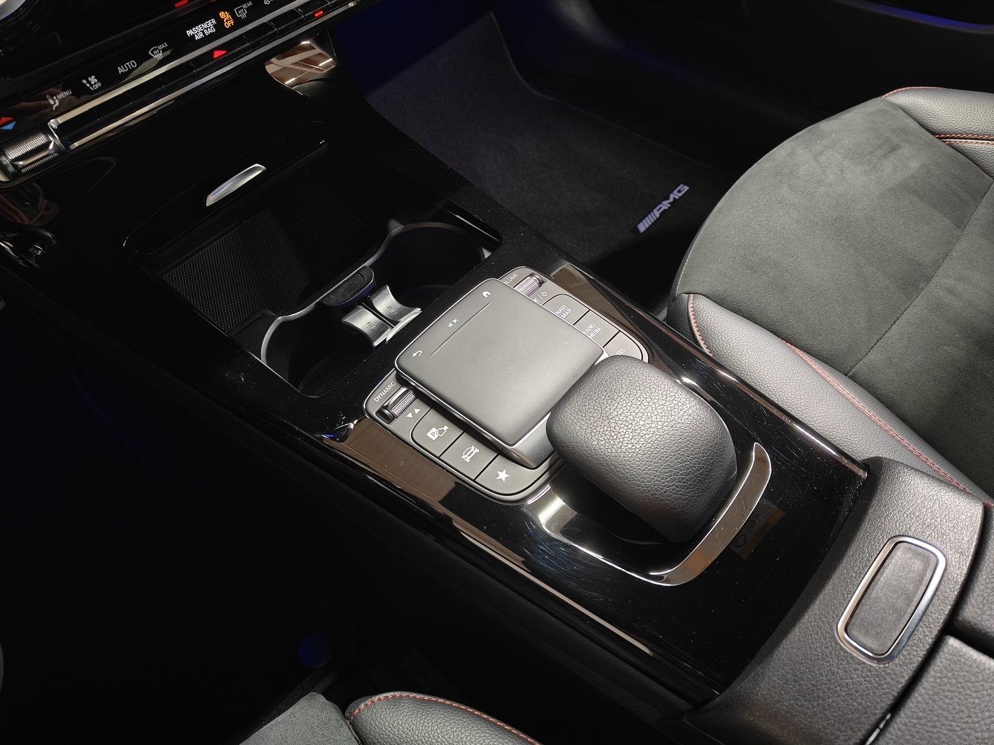 MERCEDES-BENZ CLA 2023