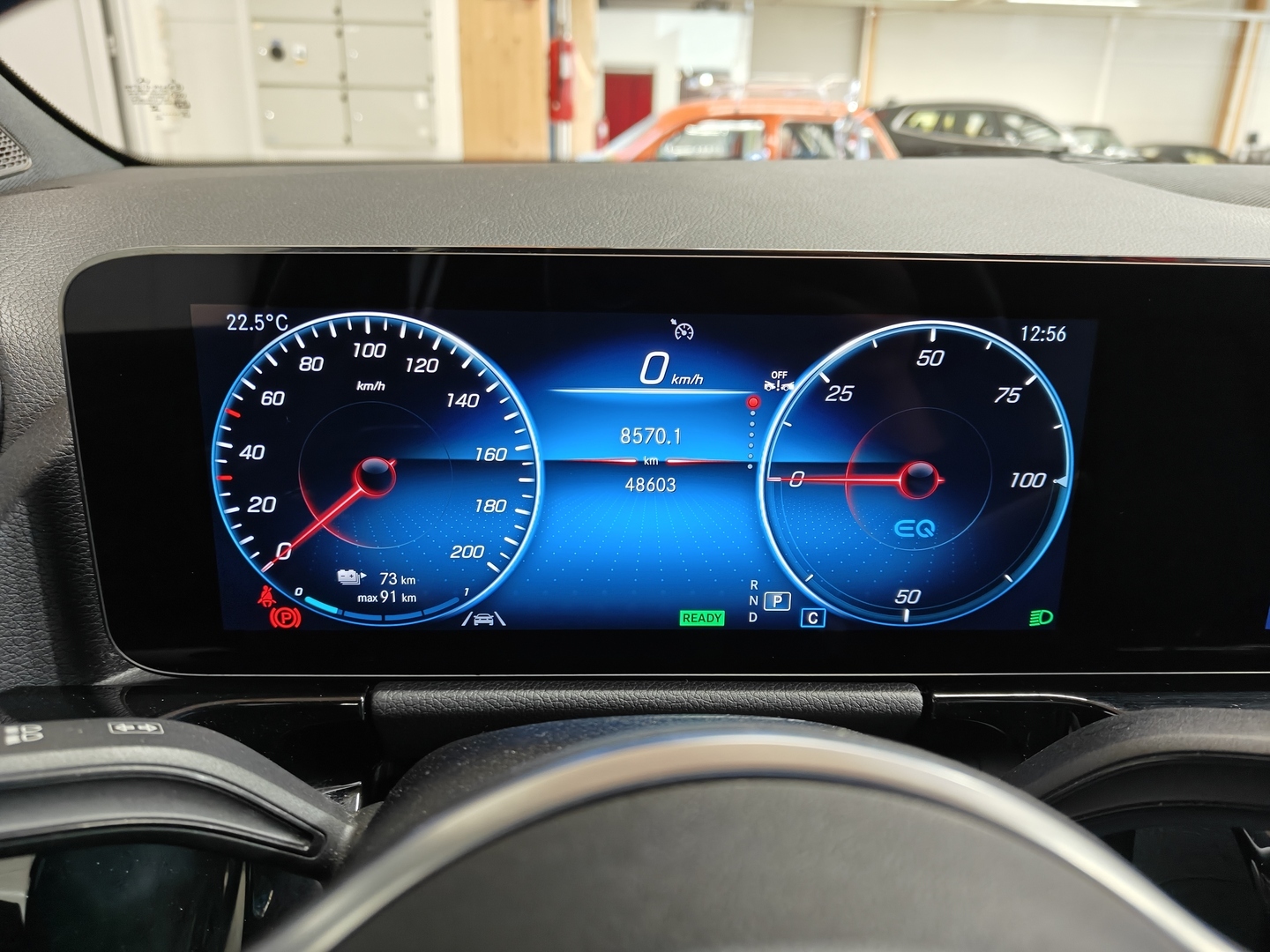 MERCEDES-BENZ EQA 2023