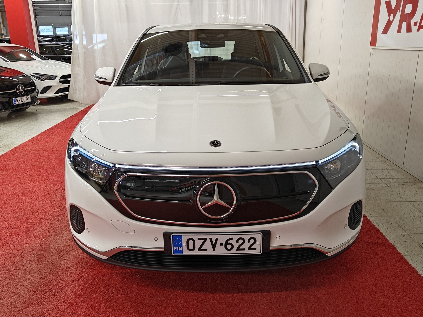 MERCEDES-BENZ EQA 2023