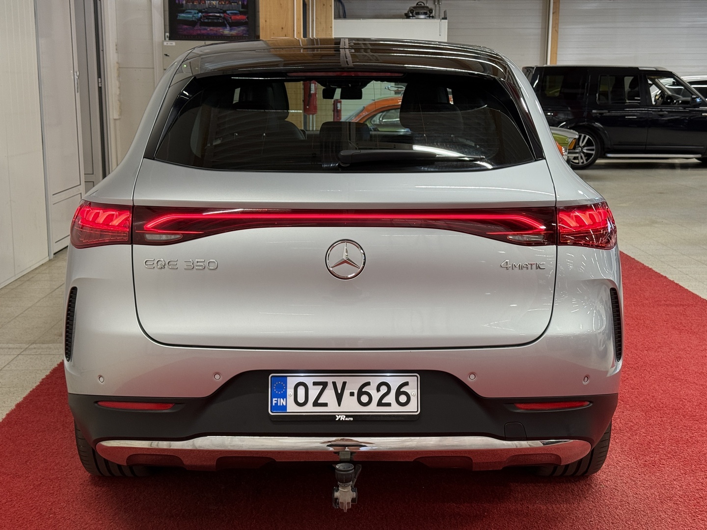MERCEDES-BENZ EQE SUV 2023
