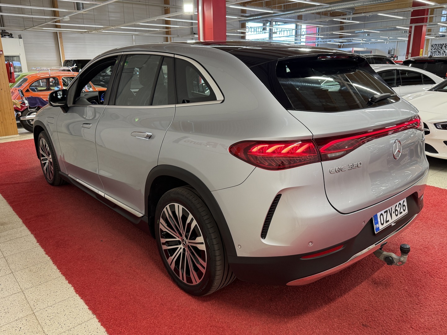 MERCEDES-BENZ EQE SUV 2023