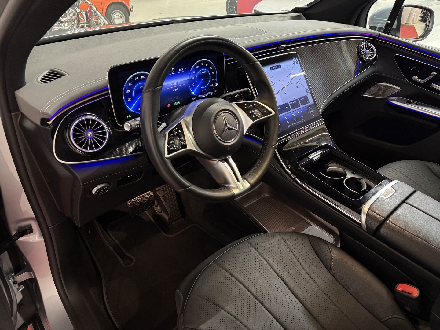 MERCEDES-BENZ EQE SUV 2023