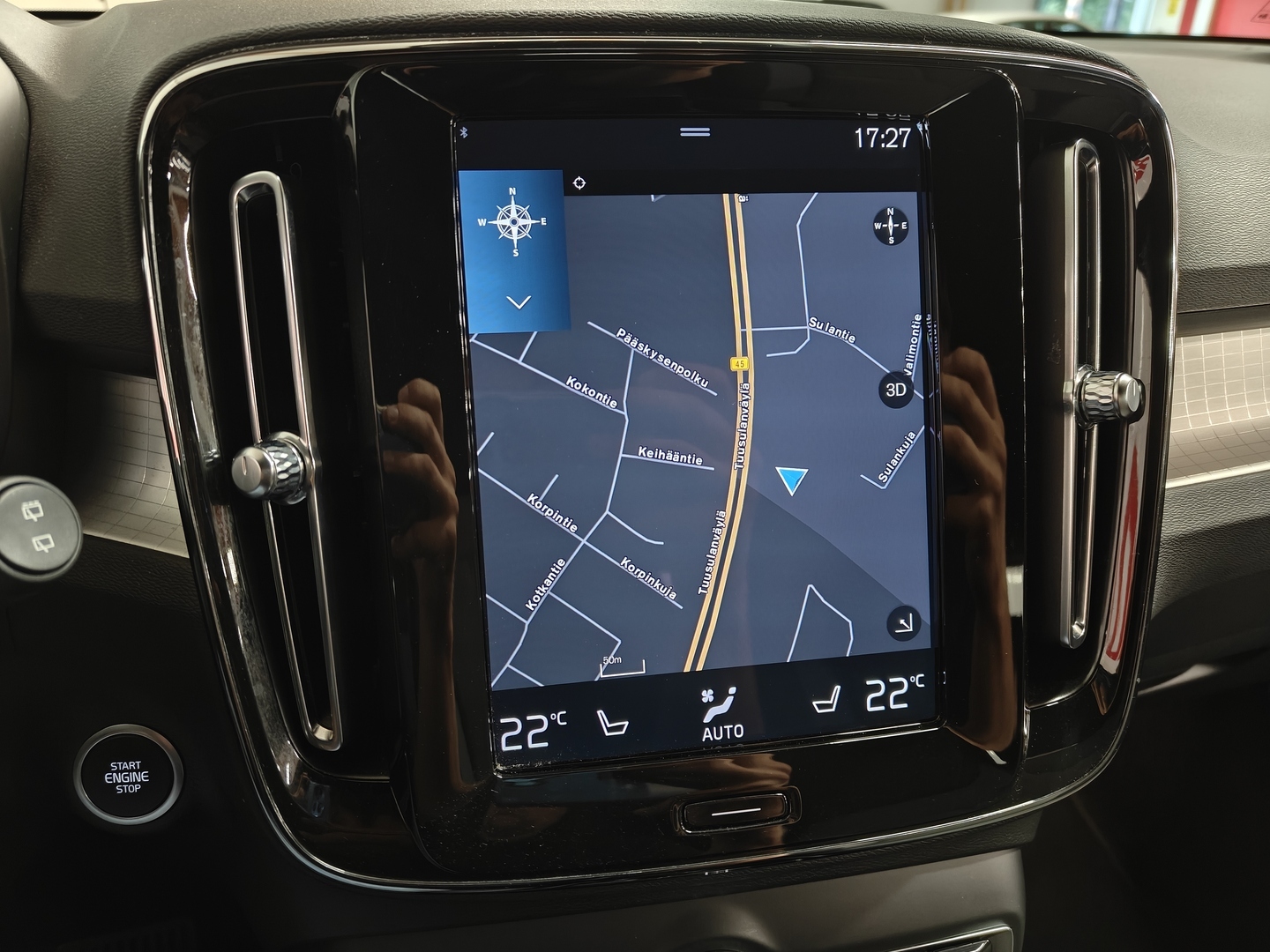 VOLVO XC40 25