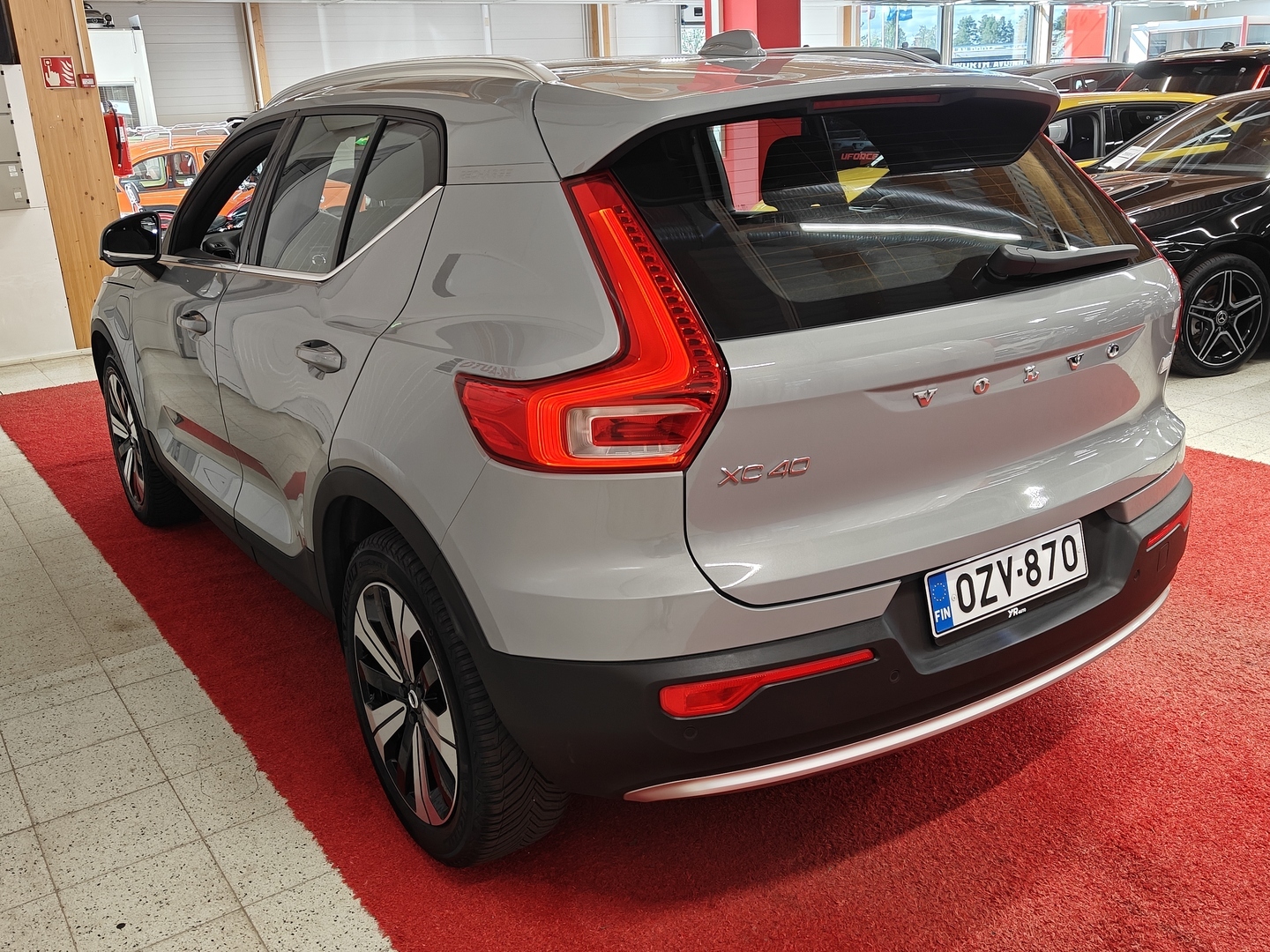 VOLVO XC40 7