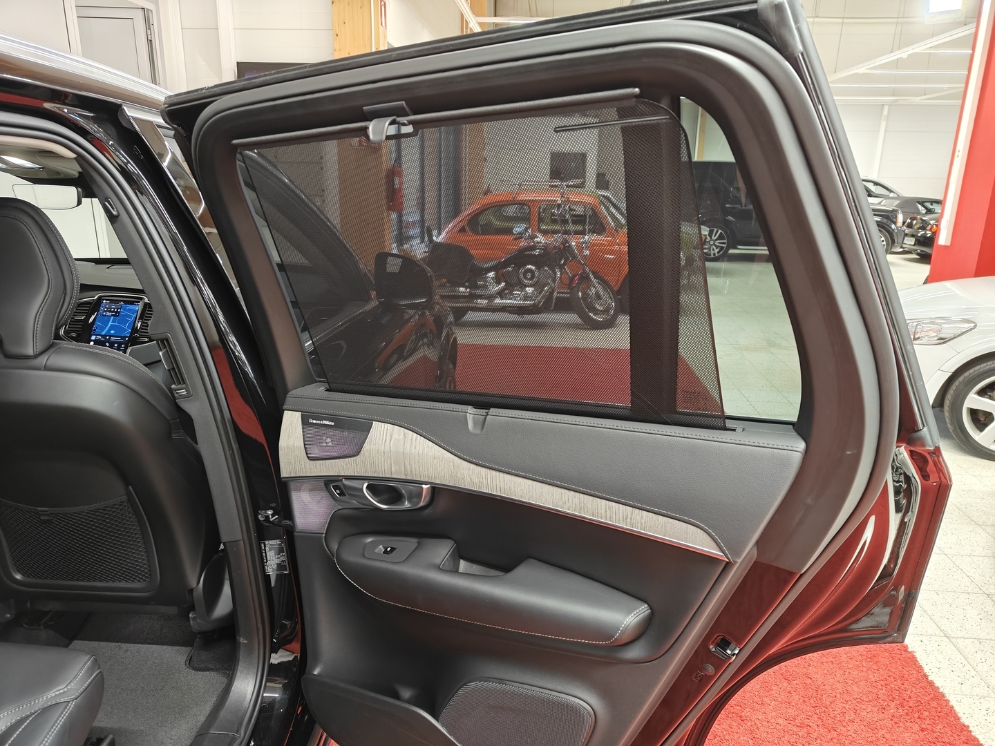VOLVO XC90 2023