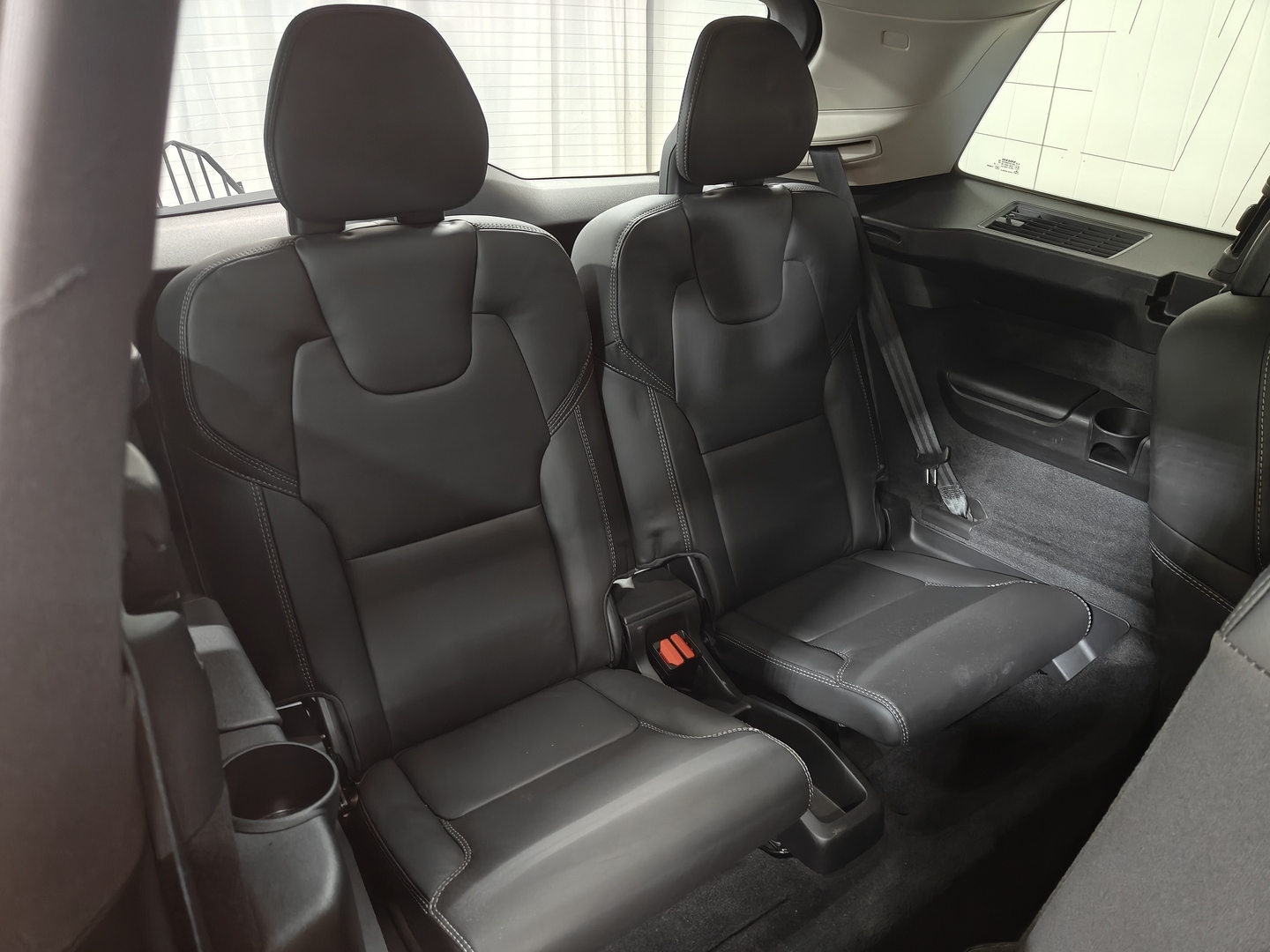 VOLVO XC90 2023