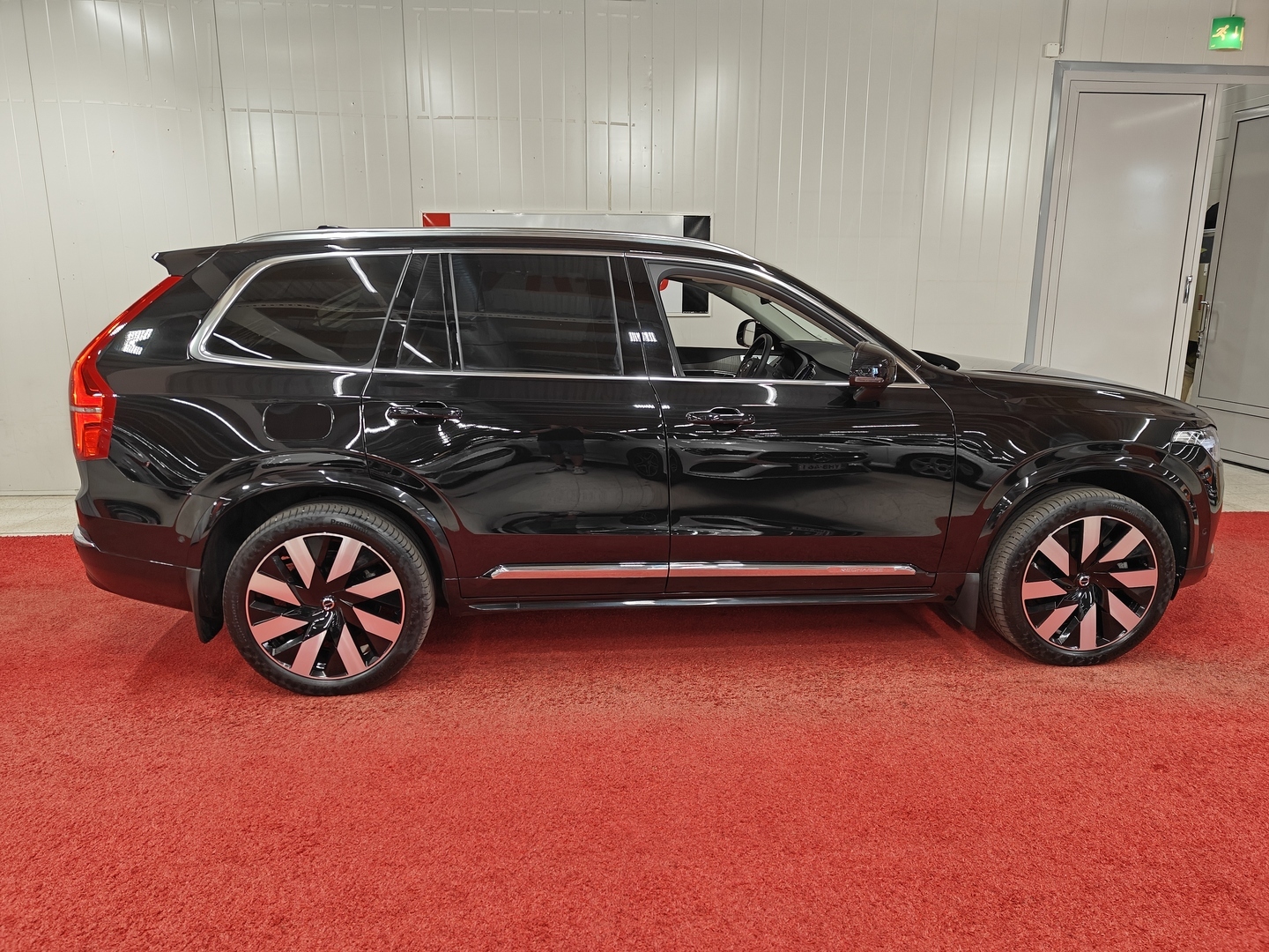 VOLVO XC90 2023