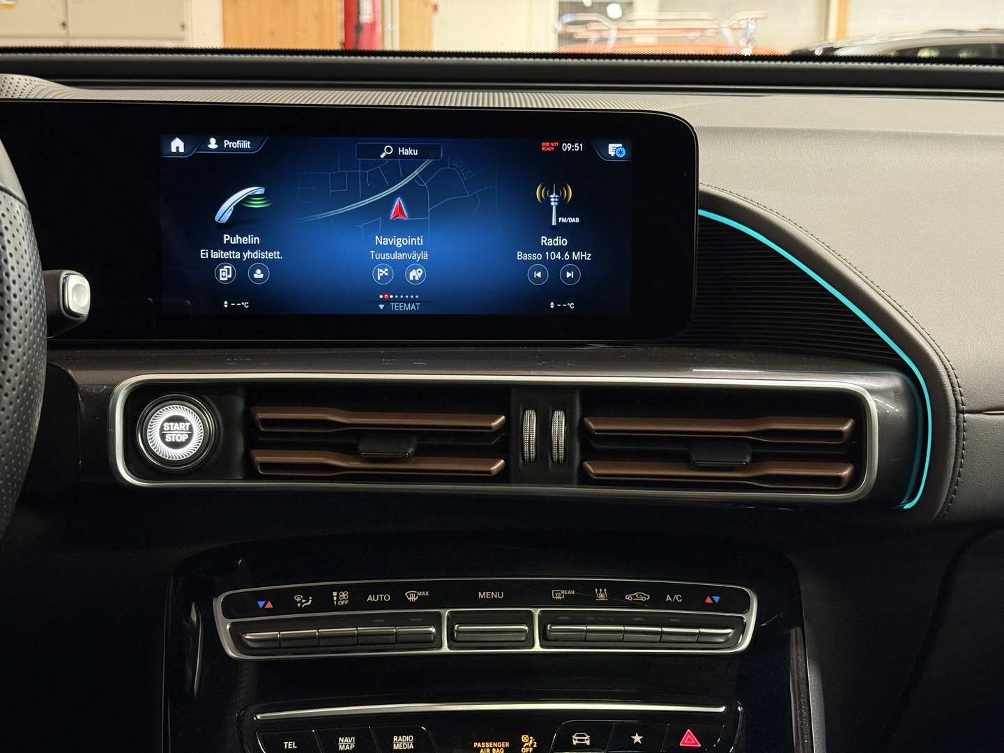 MERCEDES-BENZ EQC 2023