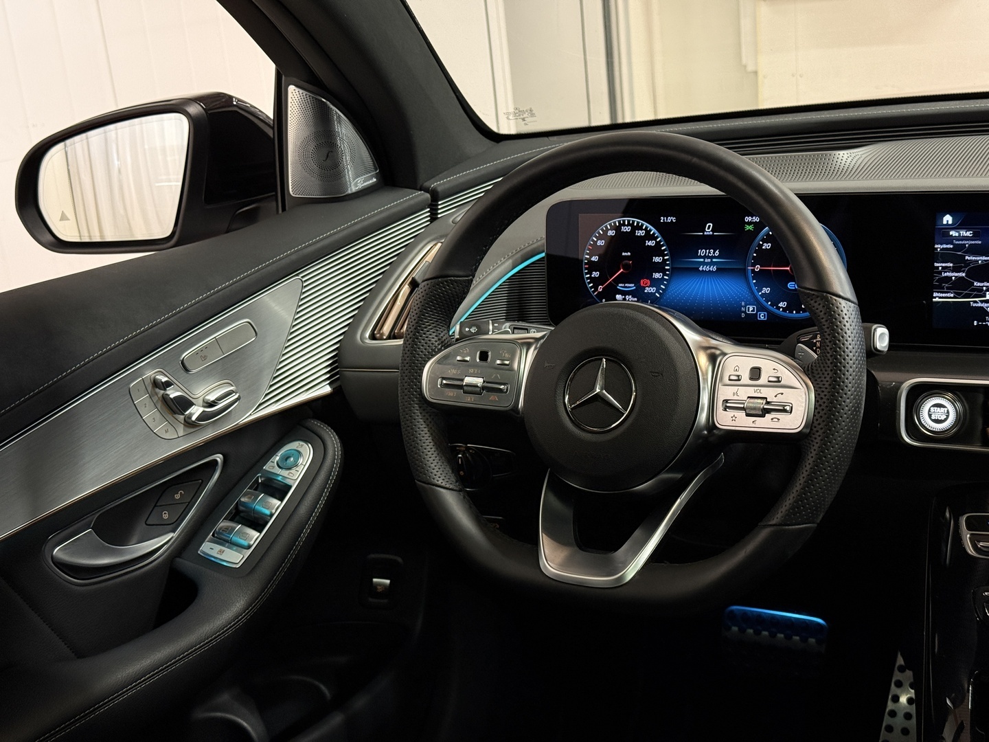 MERCEDES-BENZ EQC 2023