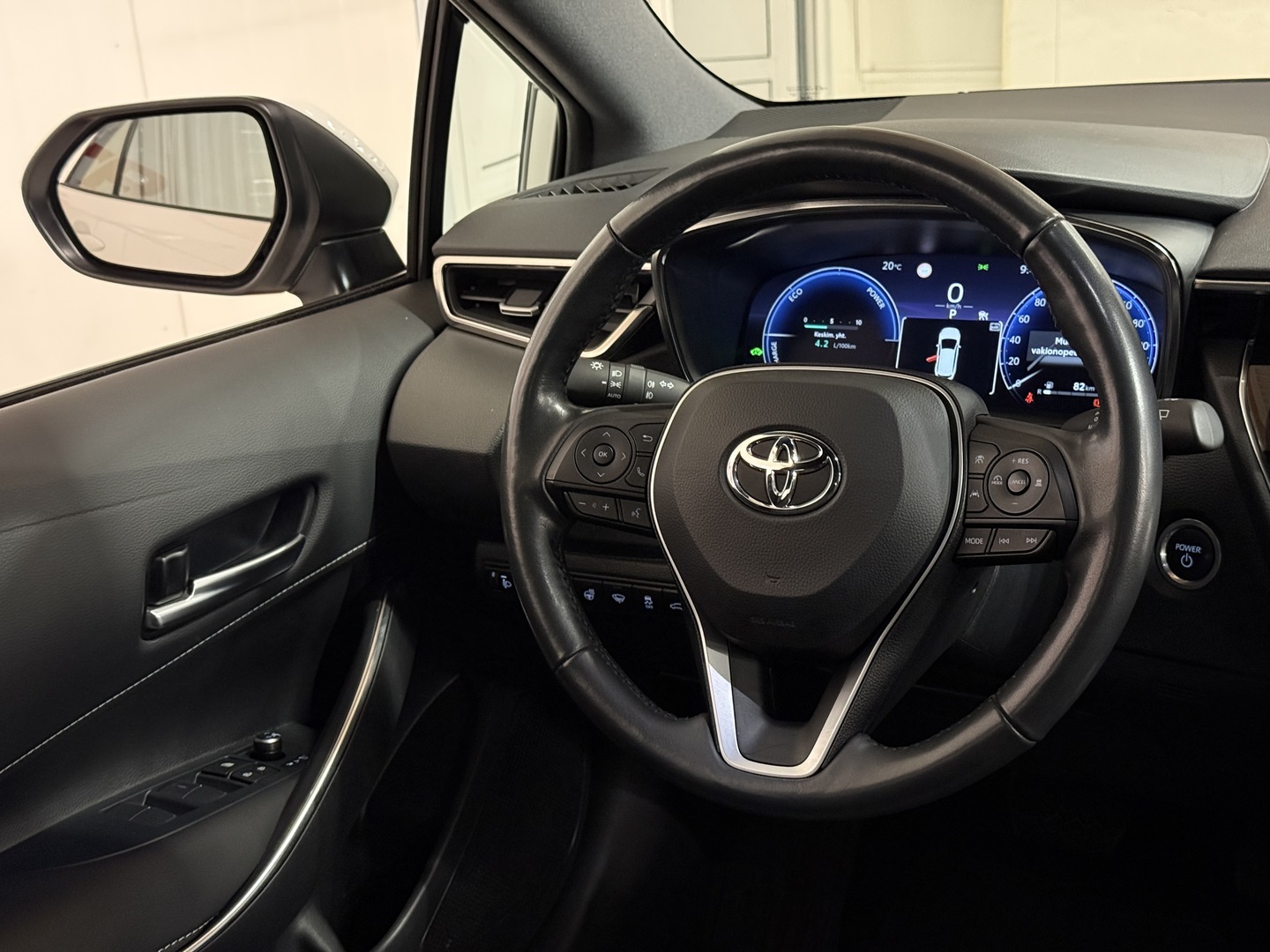 TOYOTA Corolla 2023