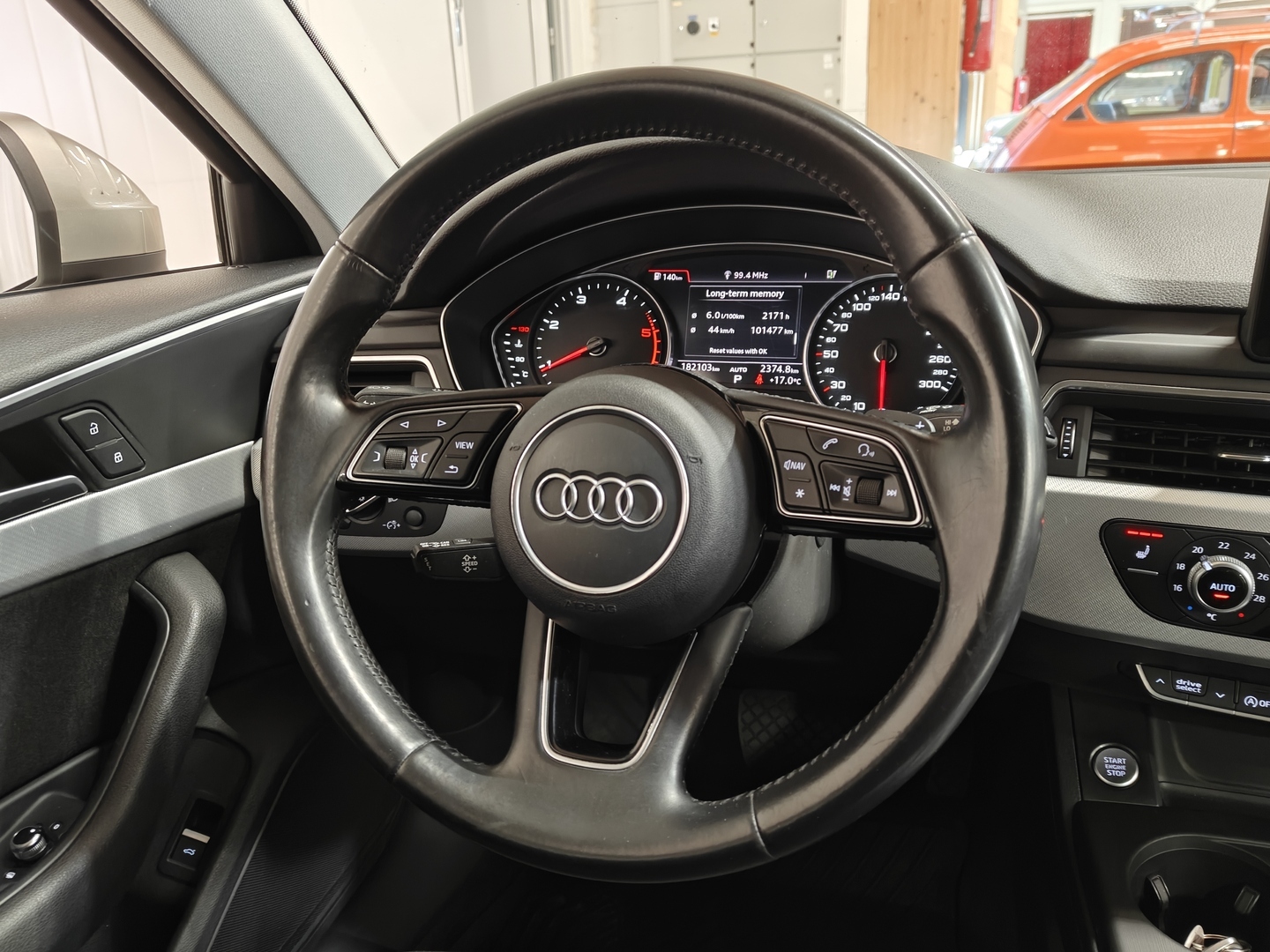 AUDI A4 2016