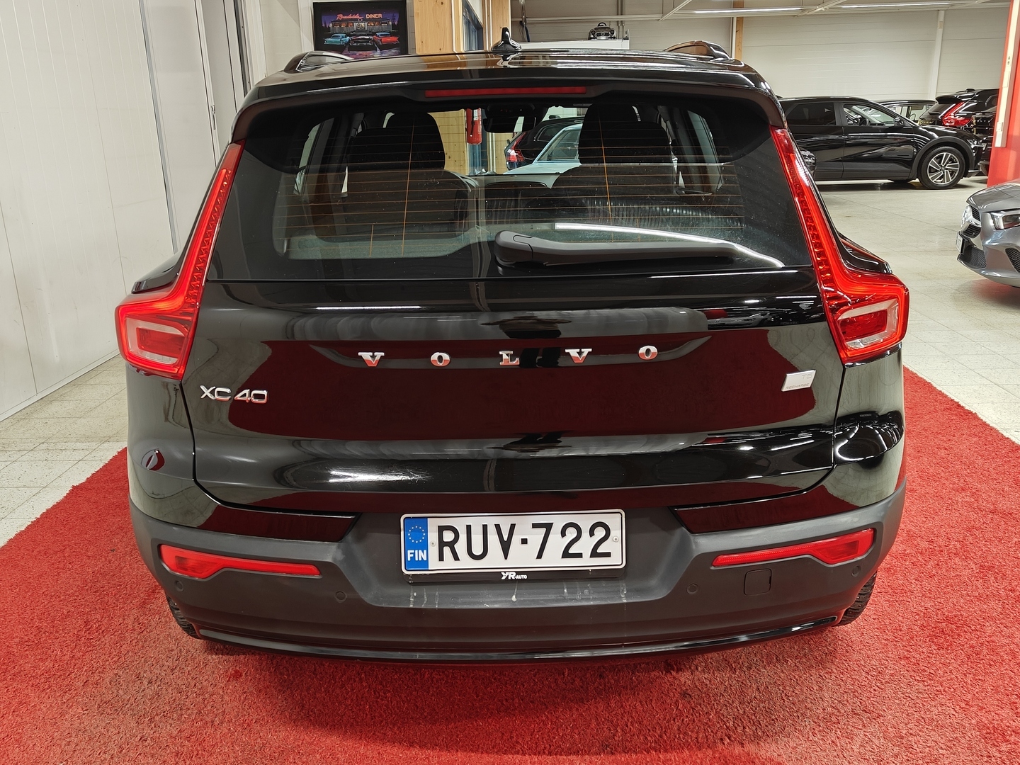 VOLVO XC40 2023