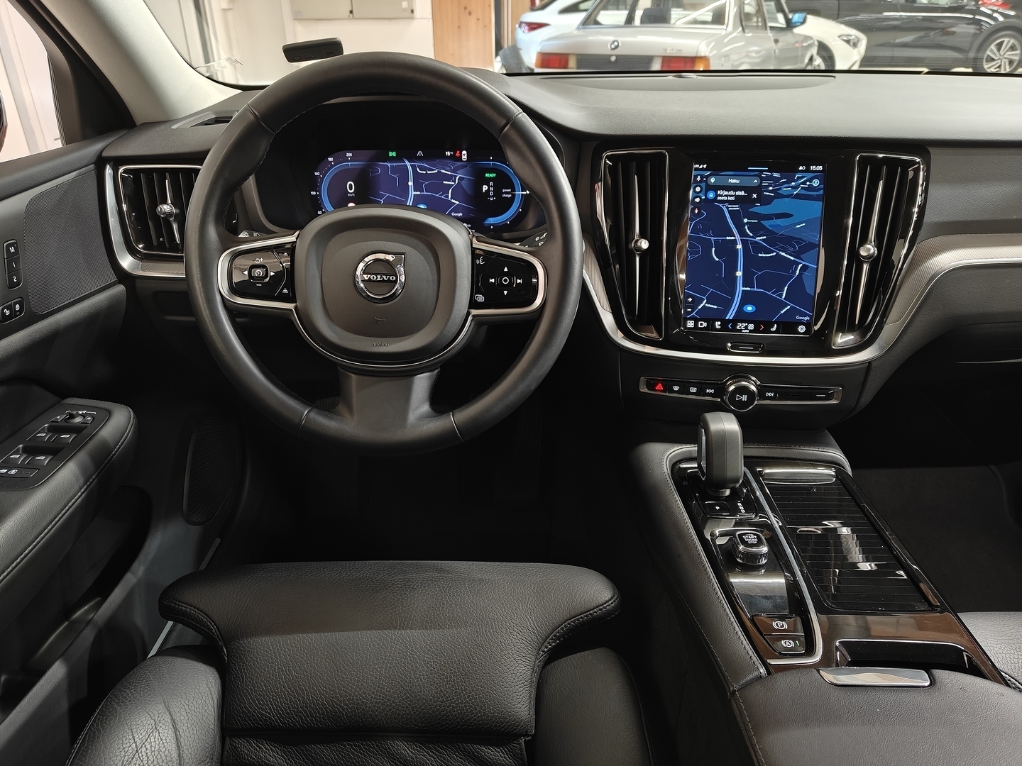 VOLVO V60 2023