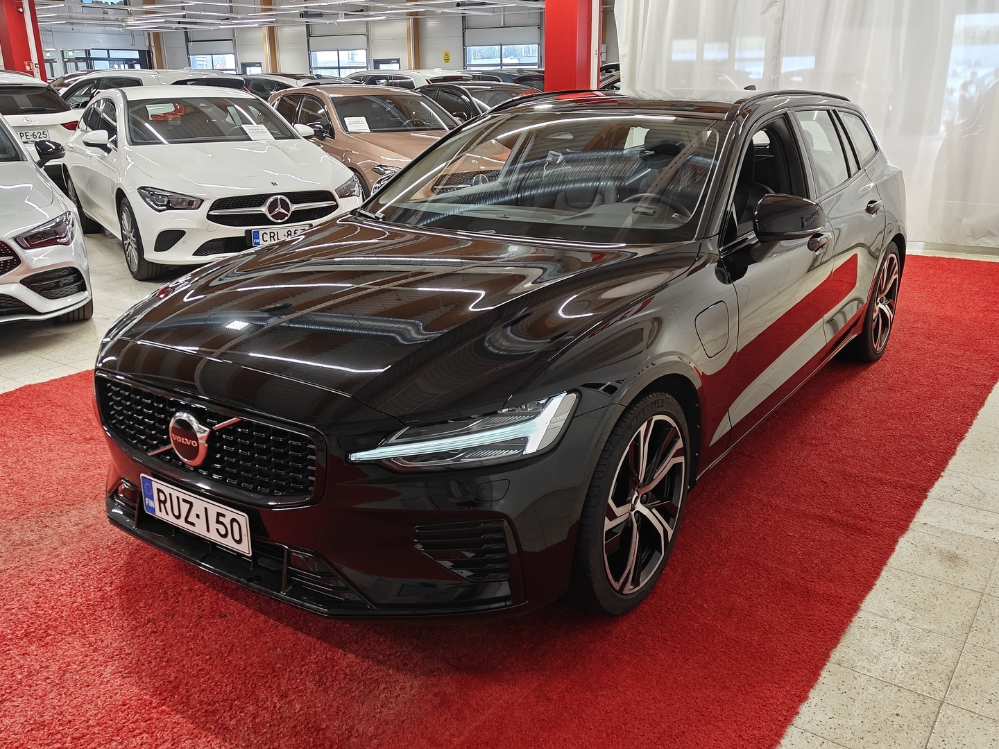 VOLVO V60 2023