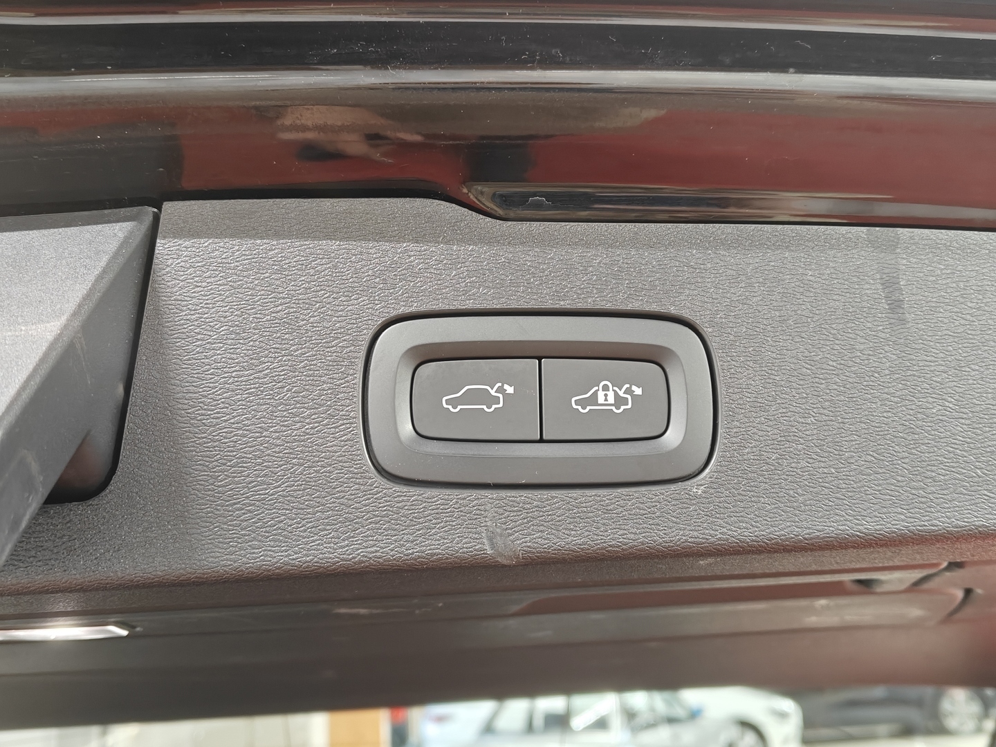 VOLVO V60 2023