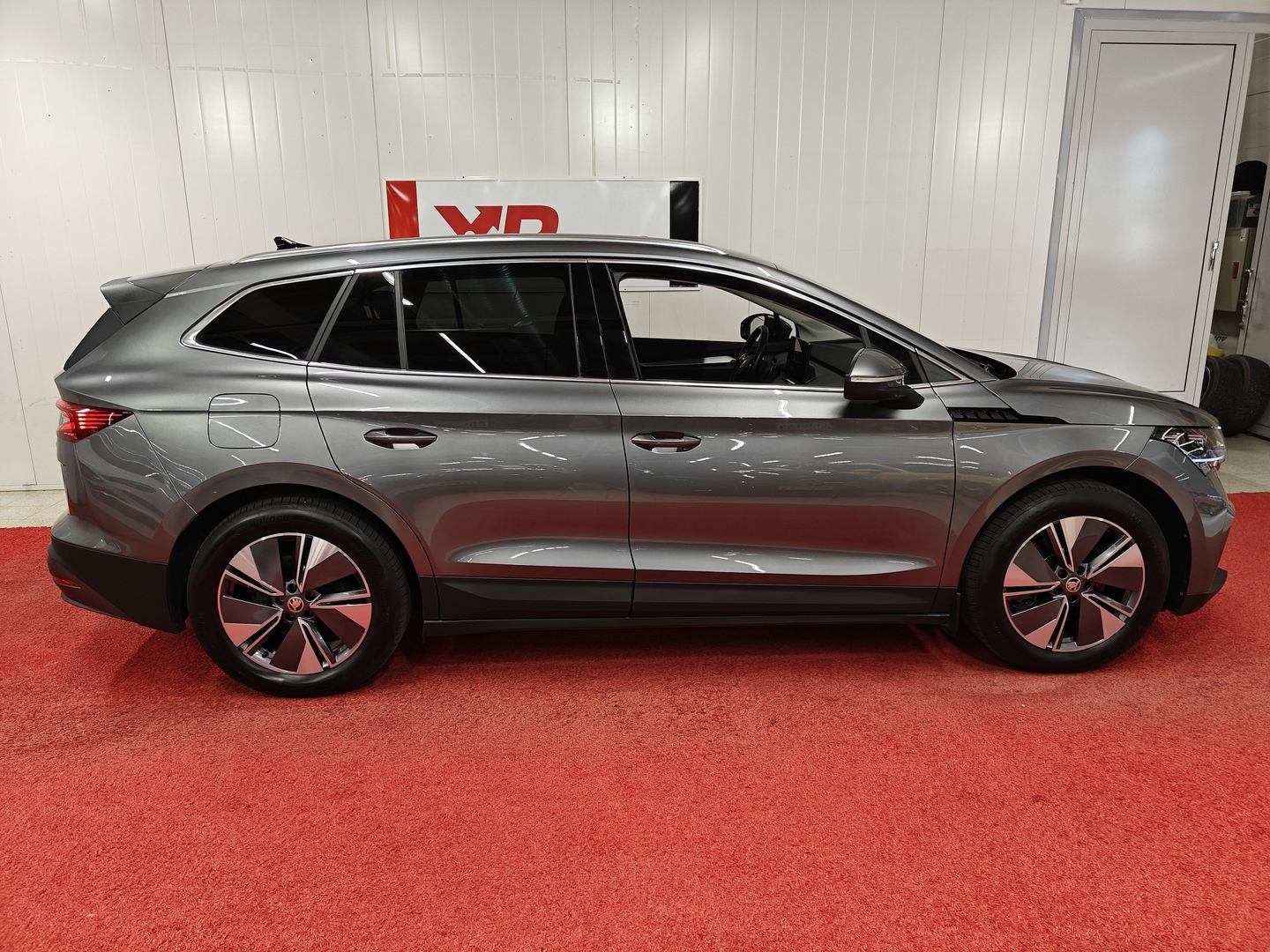 SKODA Enyaq 2023