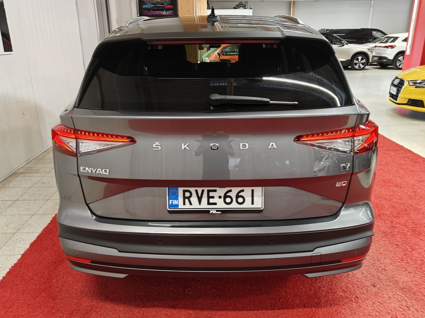 SKODA Enyaq 2023