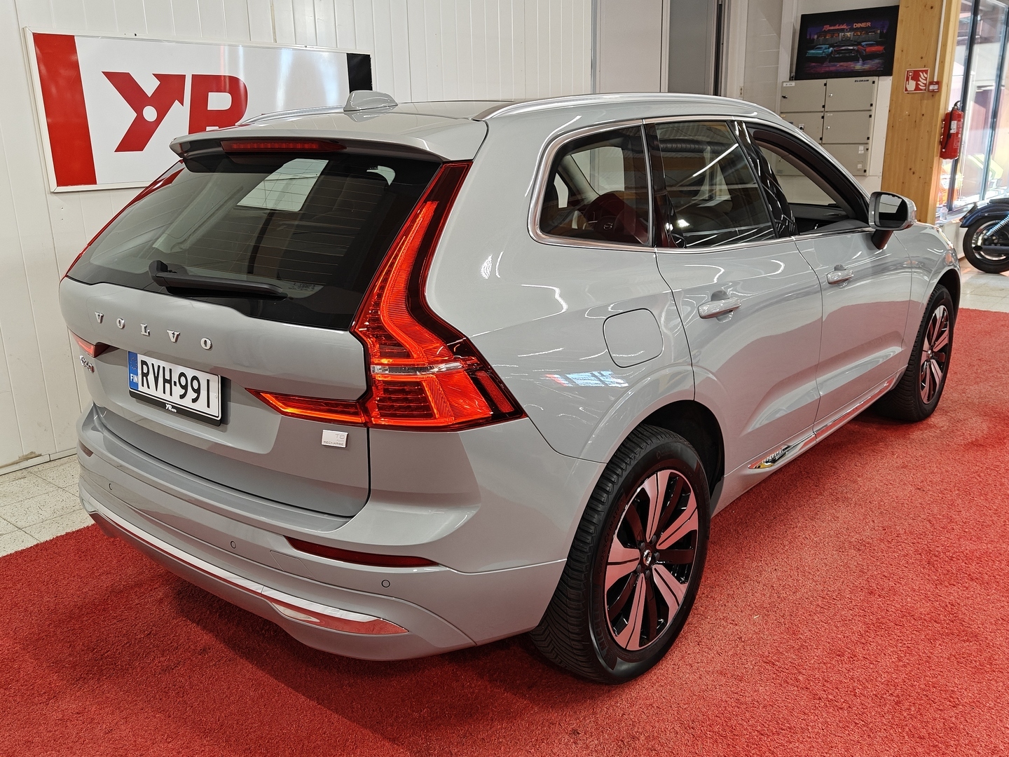 VOLVO XC60 2024