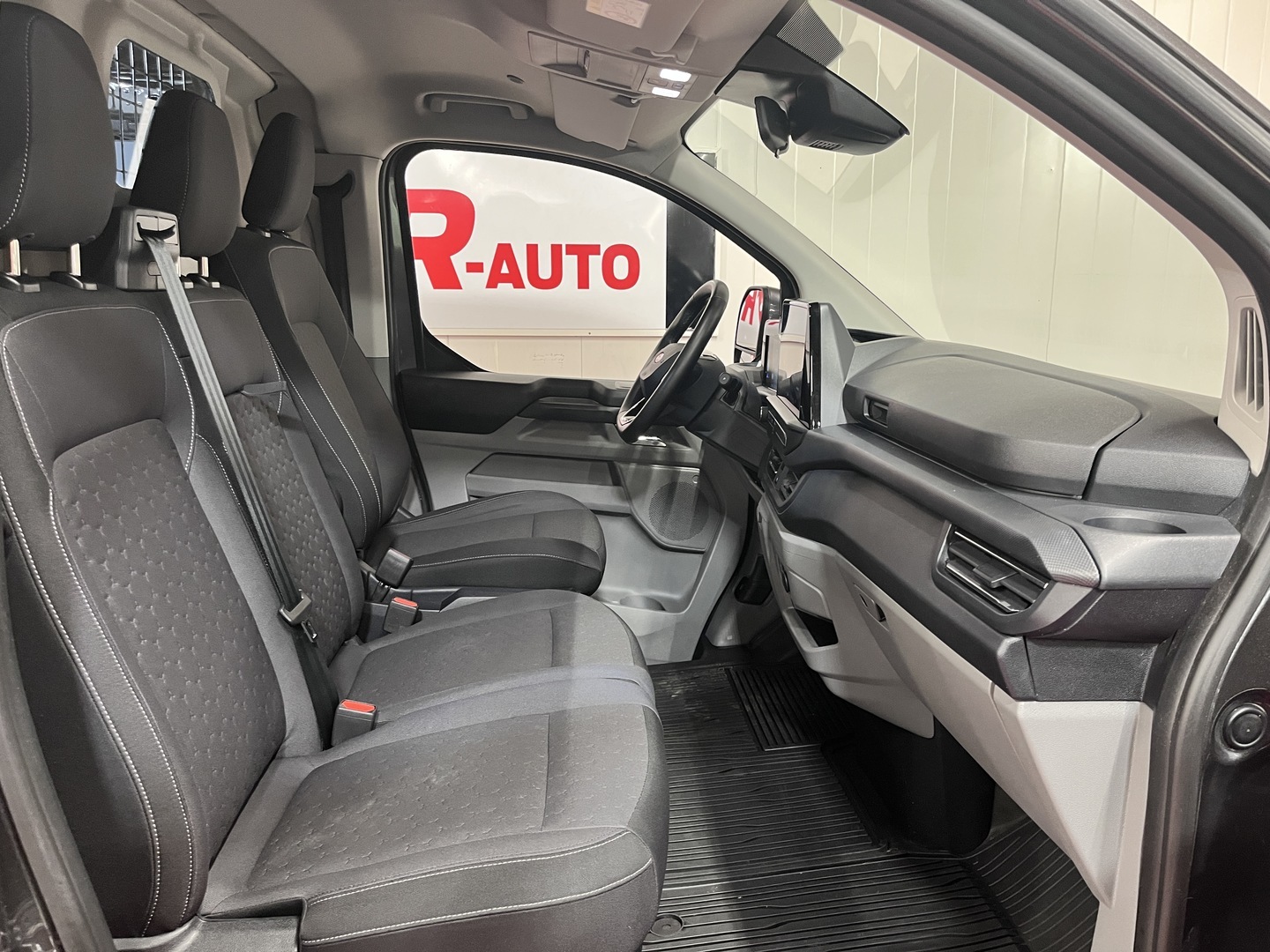 FORD TRANSIT CUSTOM 2024