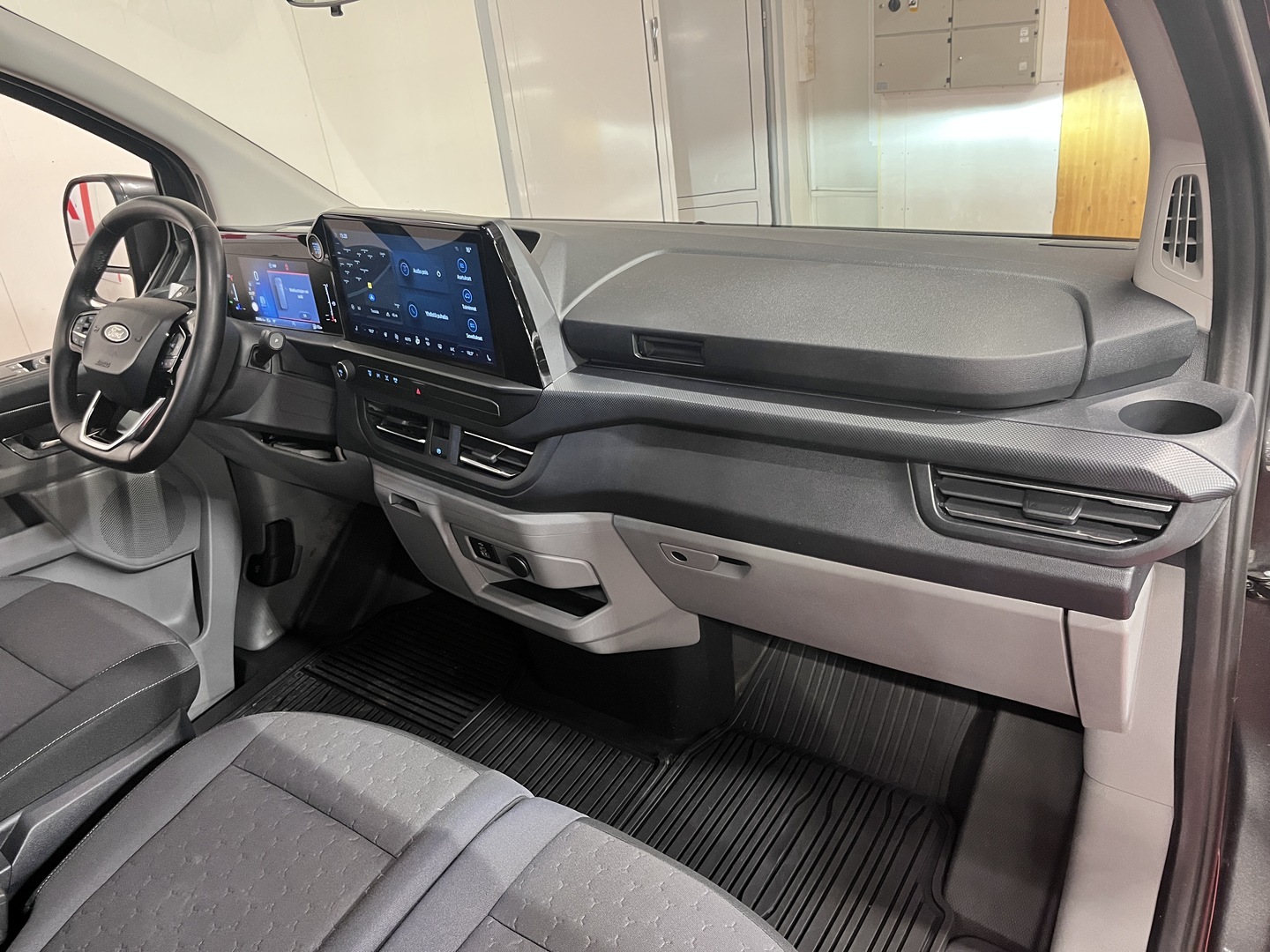 FORD TRANSIT CUSTOM 2024