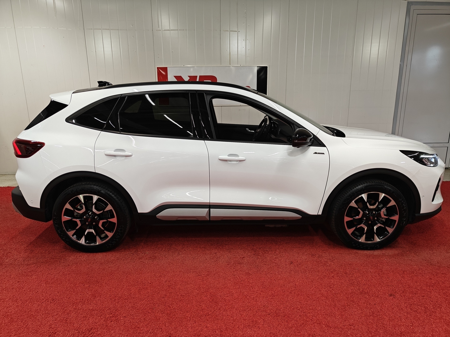 FORD Kuga 2025