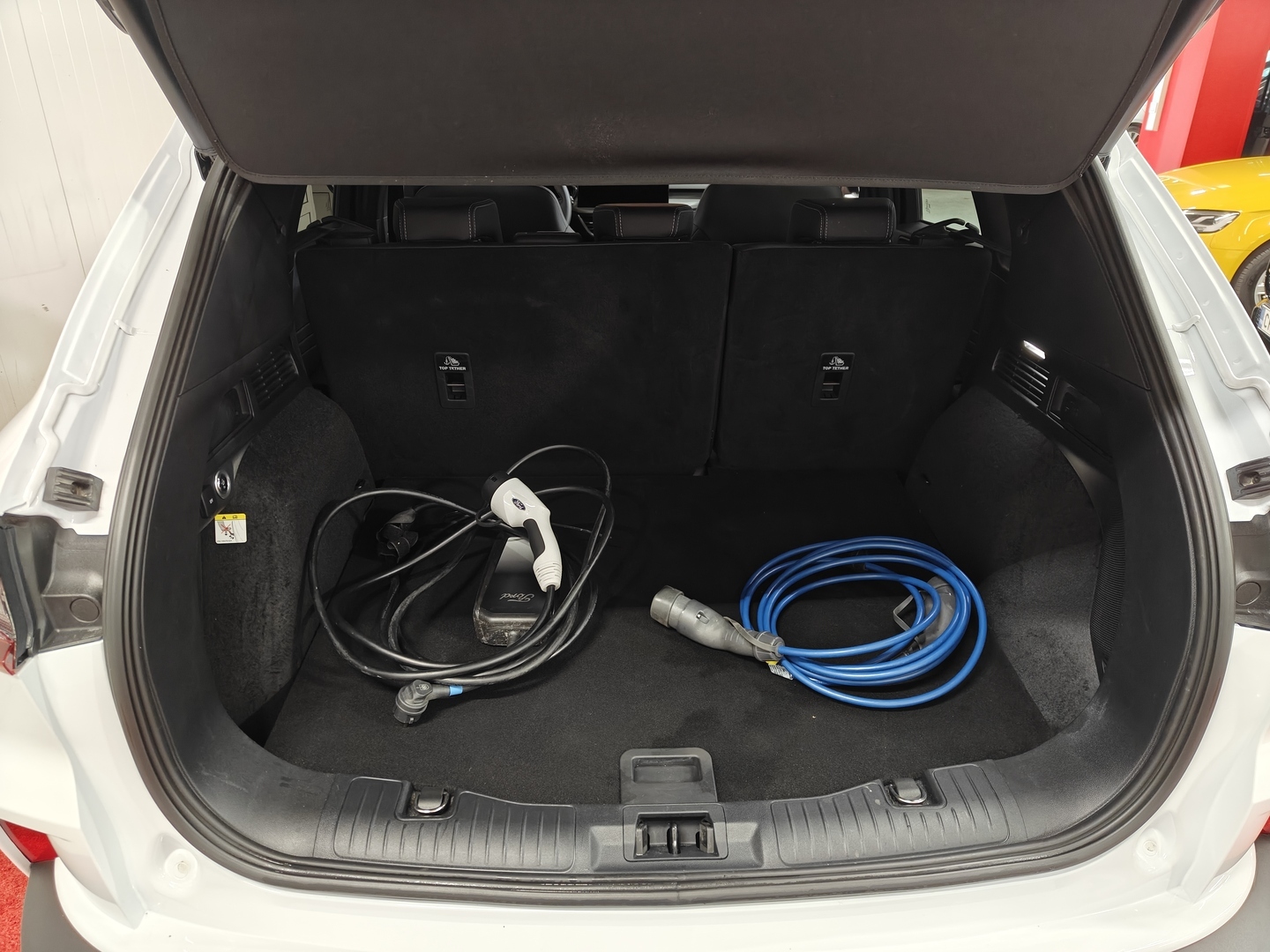 FORD Kuga 2025