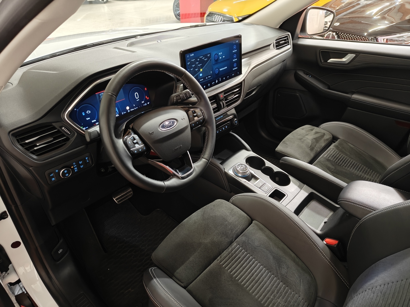 FORD Kuga 2025